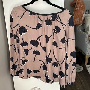 LOFT Women’s Tan and Black Floral Blouse - Size M Petite